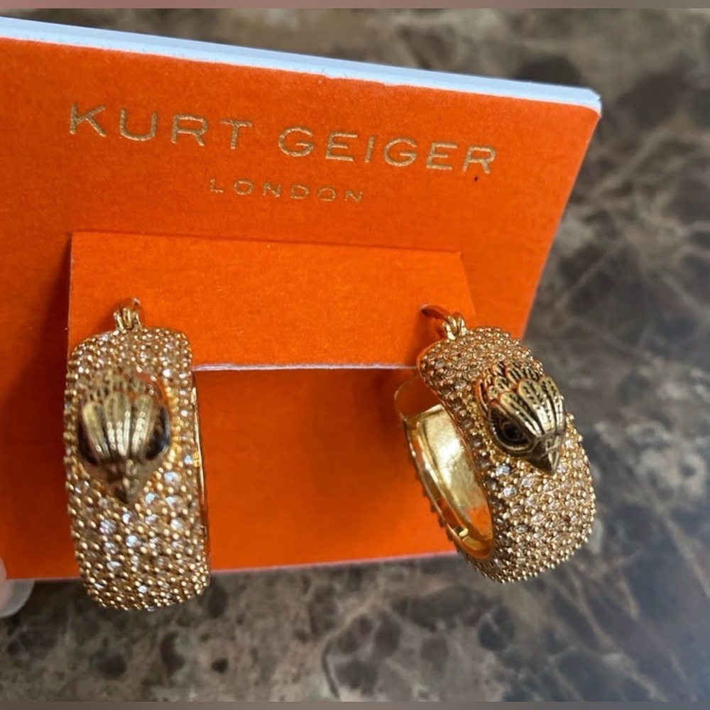 Kurt Geiger Gold Textured Sculpted Eagle Huggie Earrings & Includes Dust Bag!NWT - Picture 2 of 6
